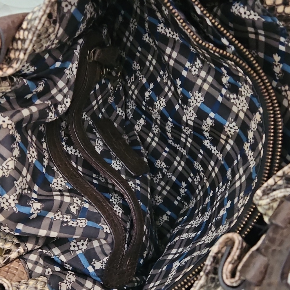 Jessica Simpson Stylish Snakeskin Patterned Tote Bag Never Used - Picture 3 of 3